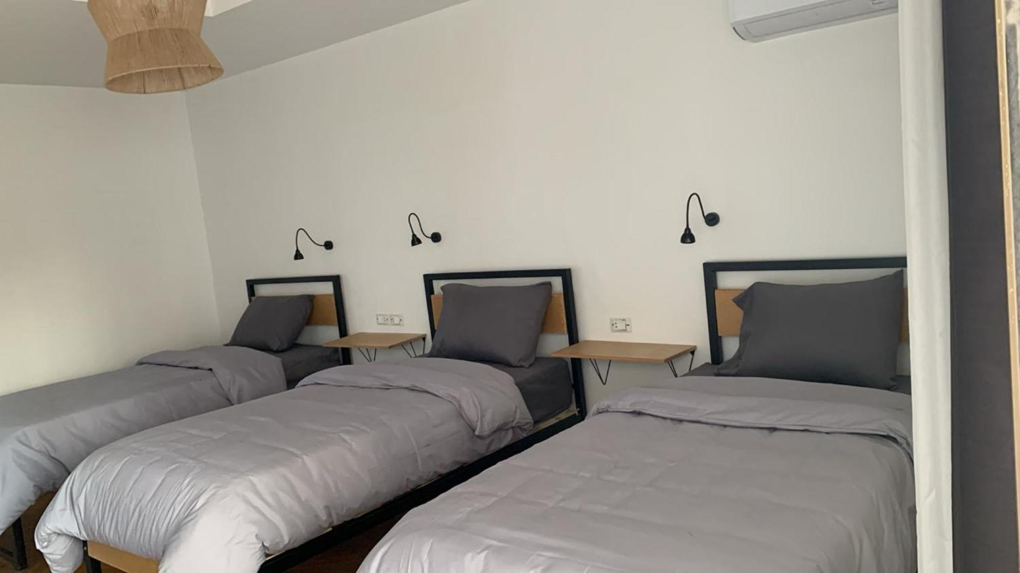 Pyramids Nights Hostel Kafret el-Gabal Kültér fotó