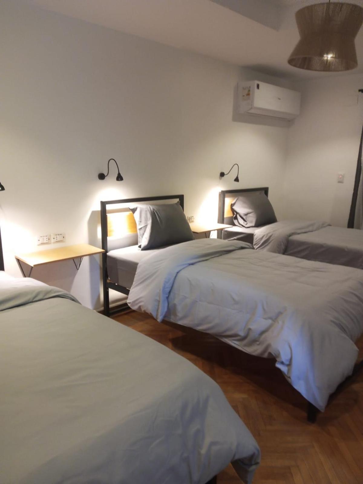 Pyramids Nights Hostel Kafret el-Gabal Kültér fotó